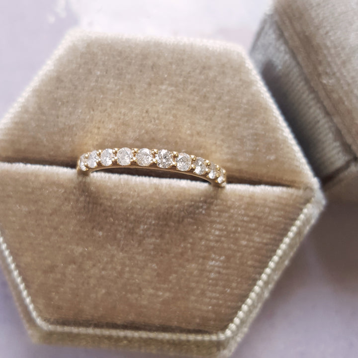Yellow Gold Scalloped Set Diamond Band