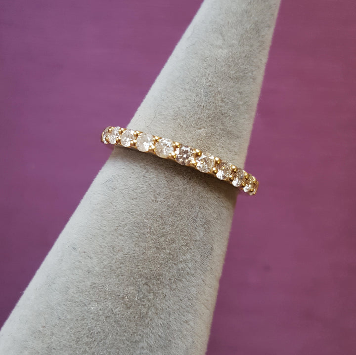 Yellow Gold Scalloped Set Diamond Band