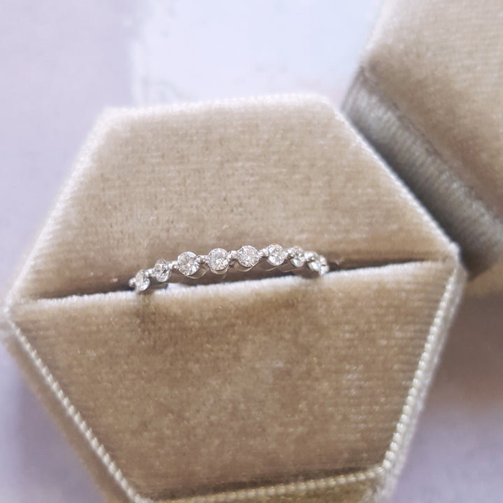 Estate Shared Prong Diamond Band