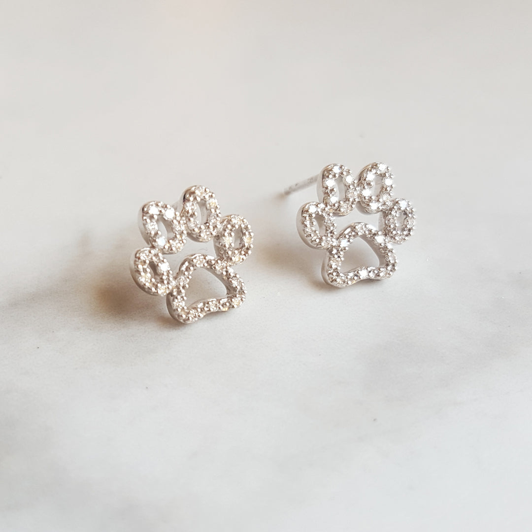 14kw Paw Print Diamond Stud Earrings
