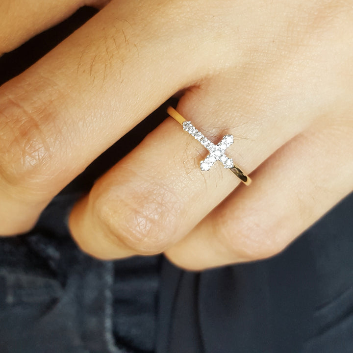 14k Yellow Gold Petite Cross Ring