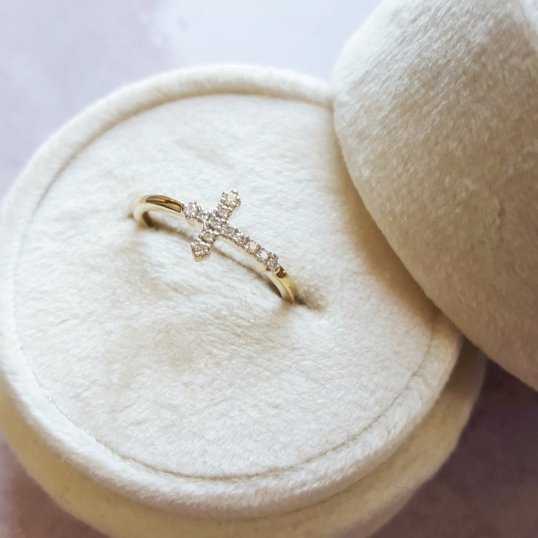 14k Yellow Gold Petite Cross Ring