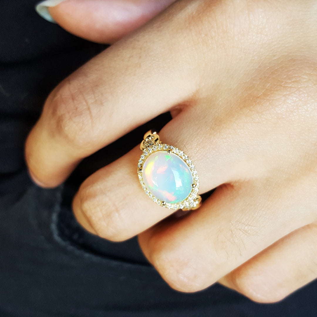 14K Yellow Gold Opal Fashion Ring