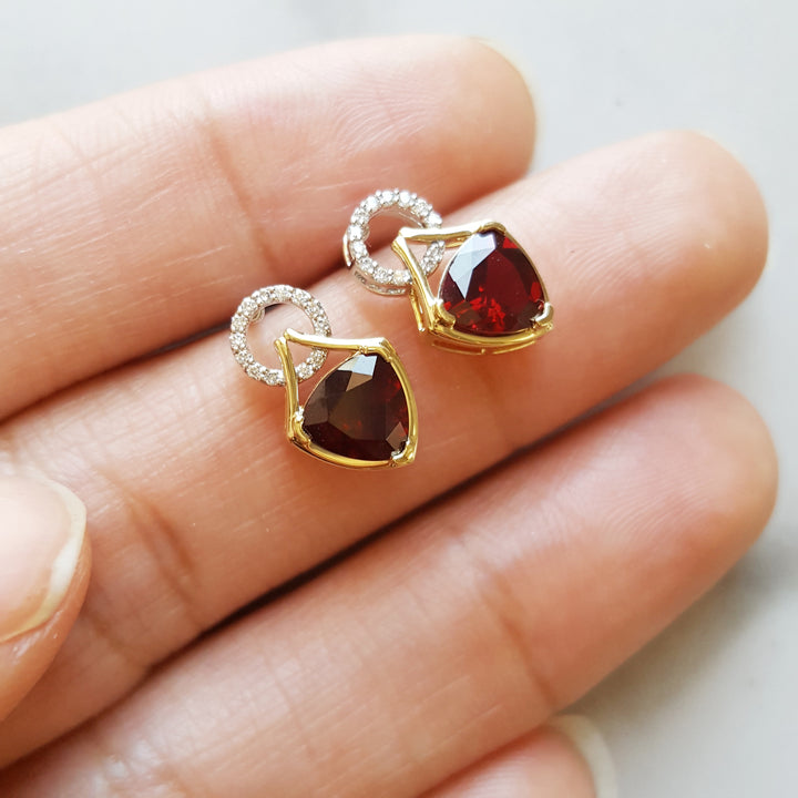 "Scarlet Echo" 14ky Arizona Garnet & Diamond Earrings