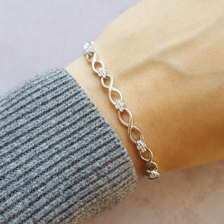 14K White Gold Diamond Link Bracelet