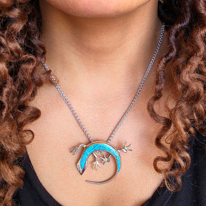 Arizona Turquoise and Inlaid Jewelry Circle Gecko Pendant