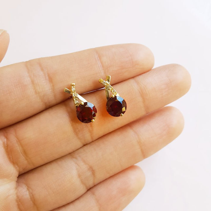 14K Yellow Gold Arizona Anthill Garnet and Diamond Criss Cross Stud Earrings