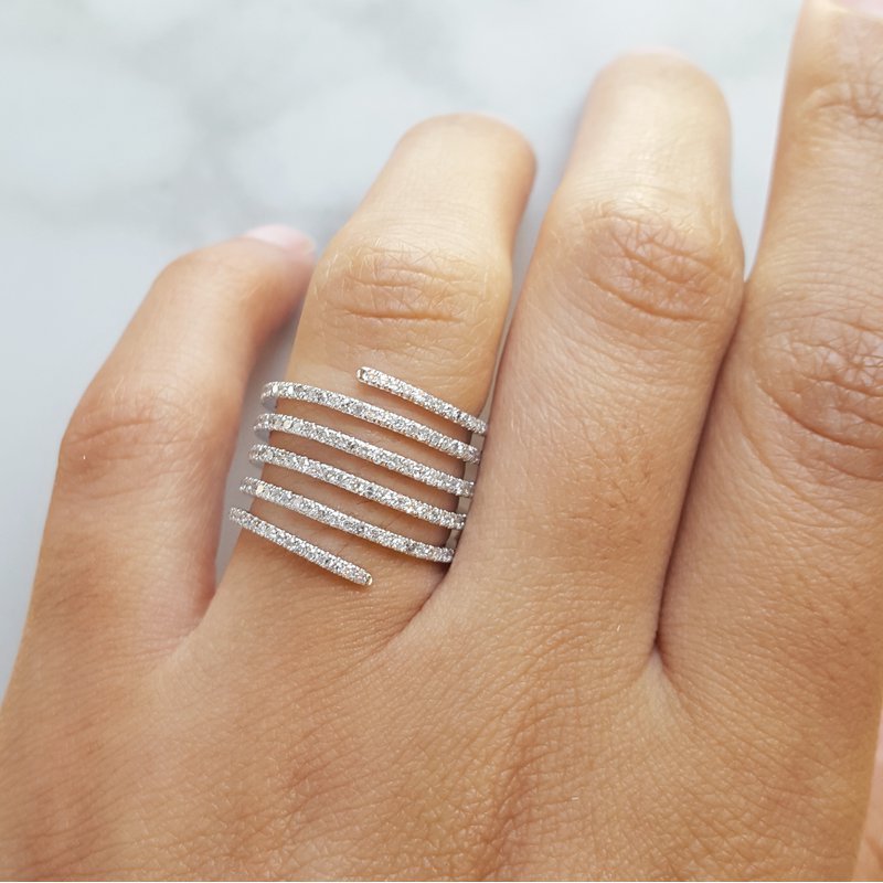 14K White Gold 3/4 Carat Diamond Spiral Fashion Ring