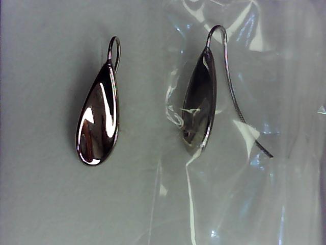Precious Metal Earring