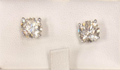 Diamond Stud Earring