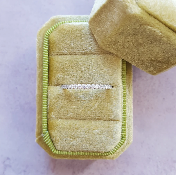 14K White Gold 1/4 Carat Classic Diamond Wedding Band