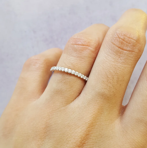 14K White Gold 1/4 Carat Classic Diamond Wedding Band