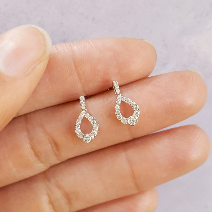 14K White Gold 1/4 Carat Diamond Beveled Drop Earrings
