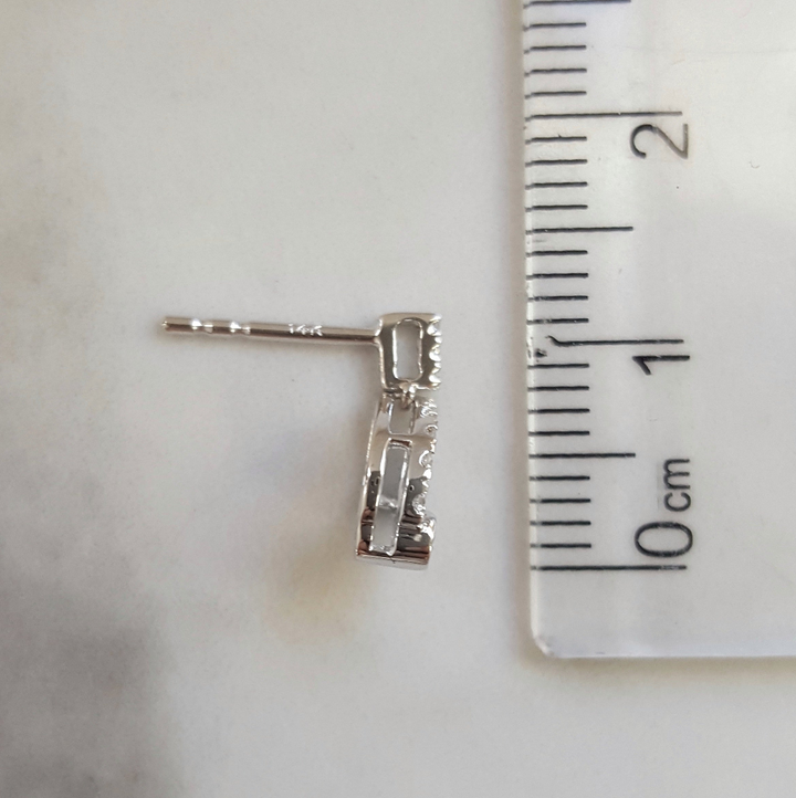 14K White Gold 1/4 Carat Diamond Beveled Drop Earrings