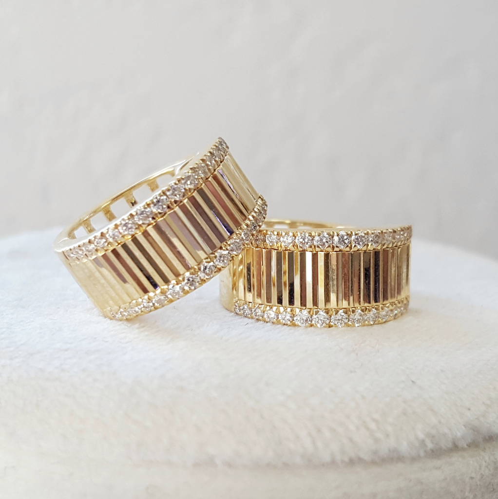 14K Yellow Gold Textured Diamond Small Hoop Earrings