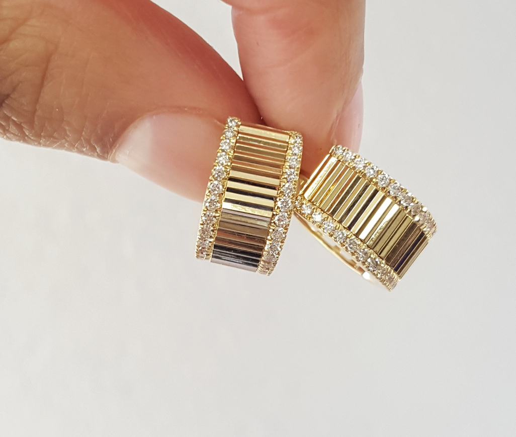 14K Yellow Gold Textured Diamond Small Hoop Earrings