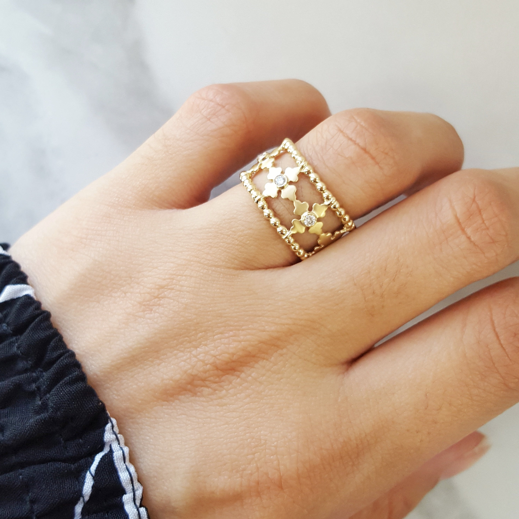 14K Yellow Gold Clover Negative Space Wide Band Diamond Ring