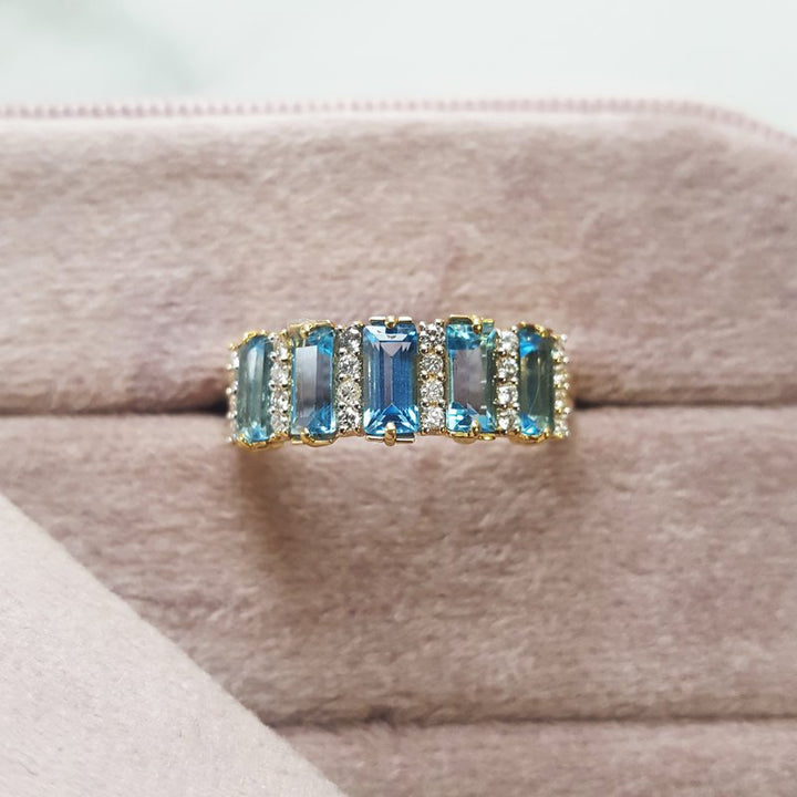 Luxury by Rene Hernandez 5 Stone Aquamarine Band