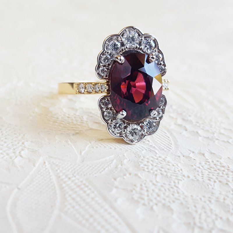 Luxury by Rene Hernandez Vintage Garnet Ring