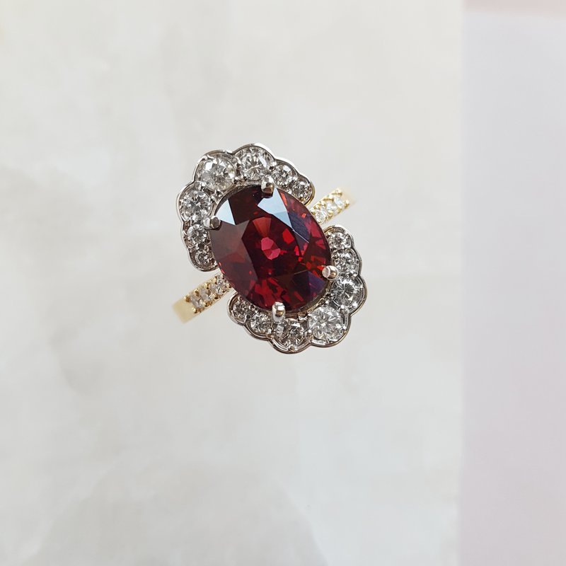 Luxury by Rene Hernandez Vintage Garnet Ring