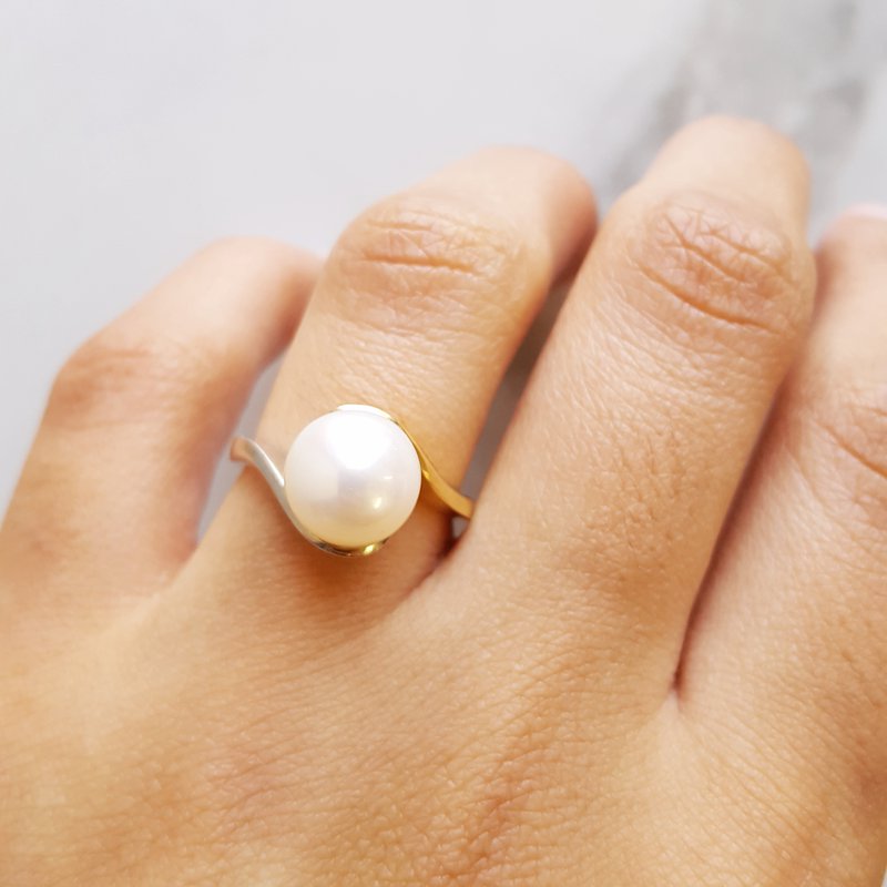 Sami Fine Jewelry Two-Tone Freshwater Cultured Pearl Ring