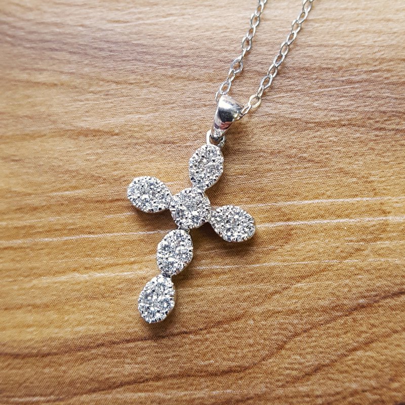 Sami Fine Jewelry Diamond Cluster Cross Pendant
