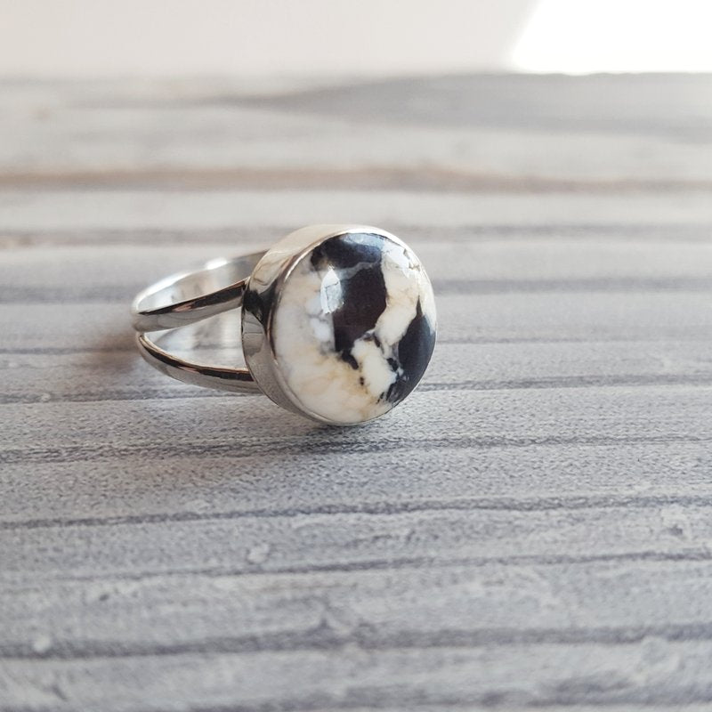 Arizona Turquoise and Inlaid Jewelry Simple White Buffalo Turquoise Ring