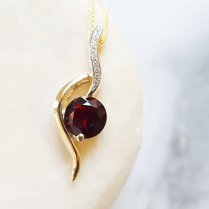 Arizona Anthill Garnet Gold Jewelry Cascade Accented Pendant 380457