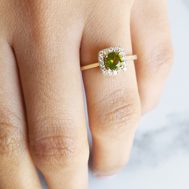 Arizona Peridot Gold Jewelry Peridot Square Stacker Ring
