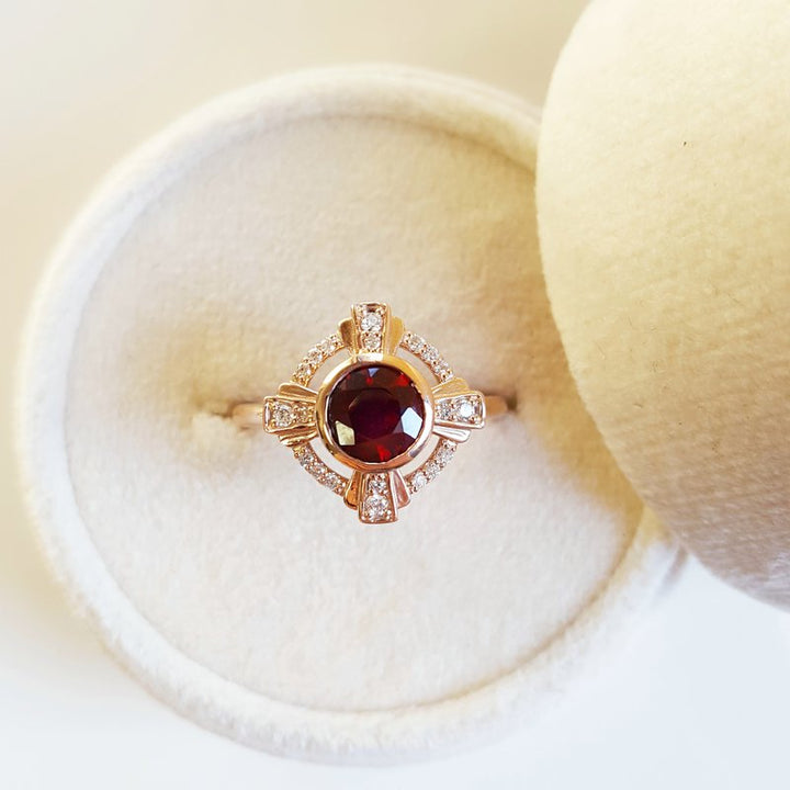  Arizona Anthill Garnet Gold Jewelry Compass Garnet Ring 380446 - Sami Fine Jewelry