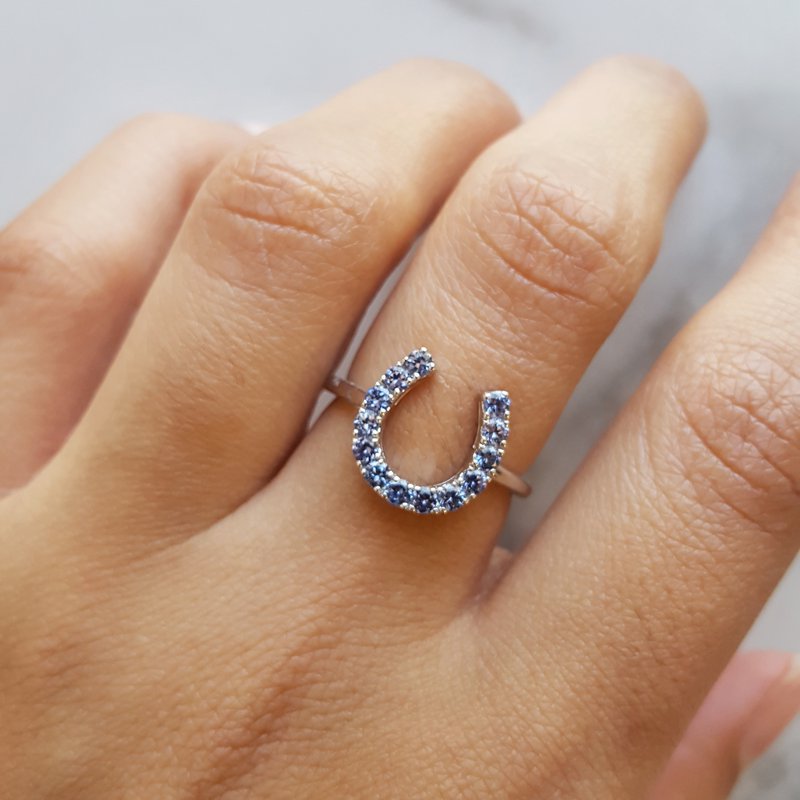 Parlé Lucky Montana Sapphire Horse Shoe Ring