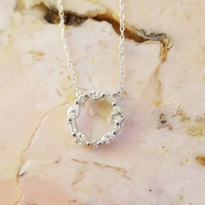 Gems One Diamond Wreath Eternity Circle Pendant In 14k White Gold (1/4 Ctw)