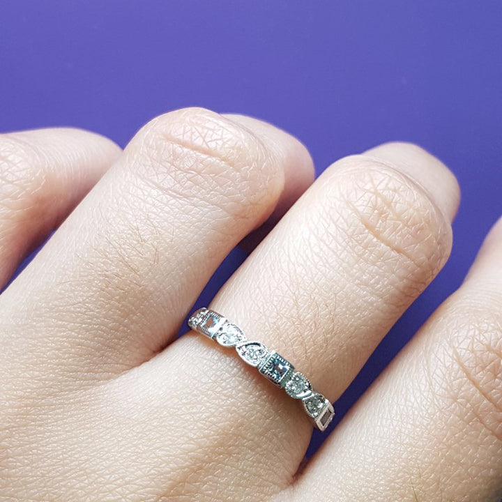 Gems One 14K White Gold Stackable Bezel Aquamarine Band (1/12 Ct. Tw.)