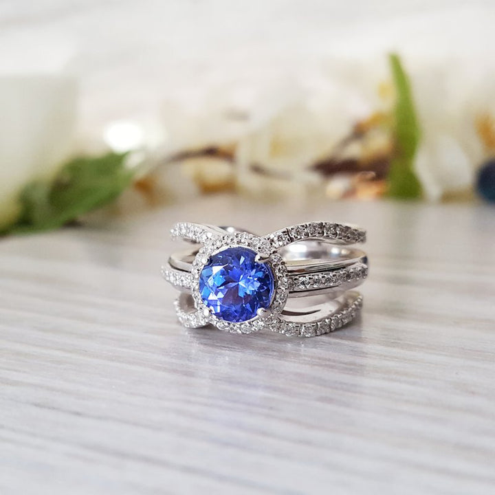 Luxury by Rene Hernandez Tanzanite Trio Shank Ring