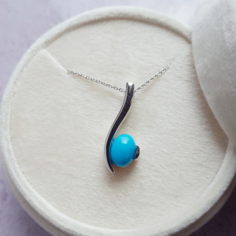 Arizona Turquoise and Inlaid Jewelry Oval Turquoise Swoop Pendant