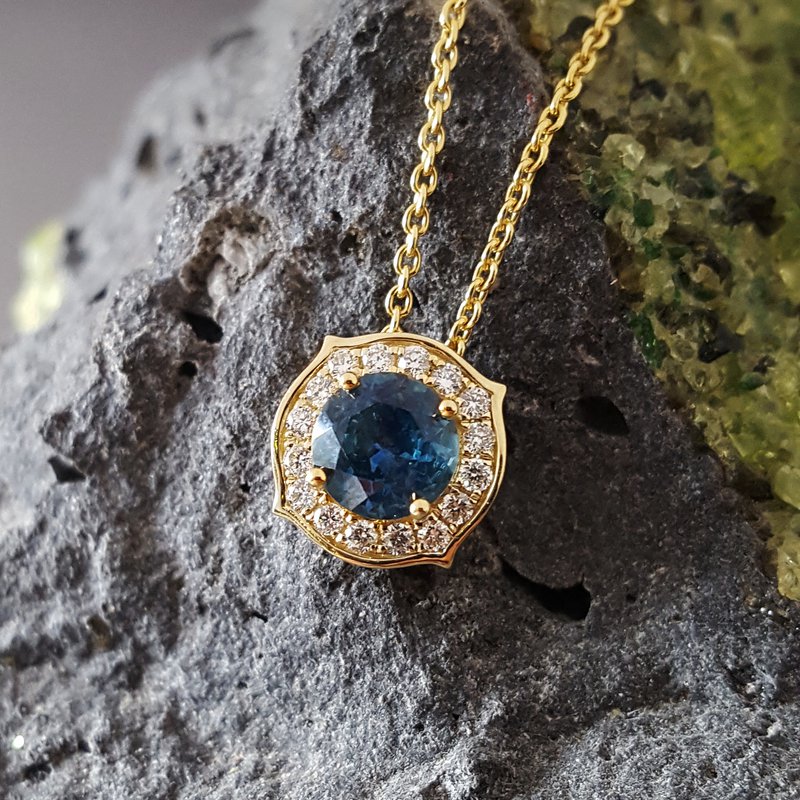 Montana Sapphire Pendant
