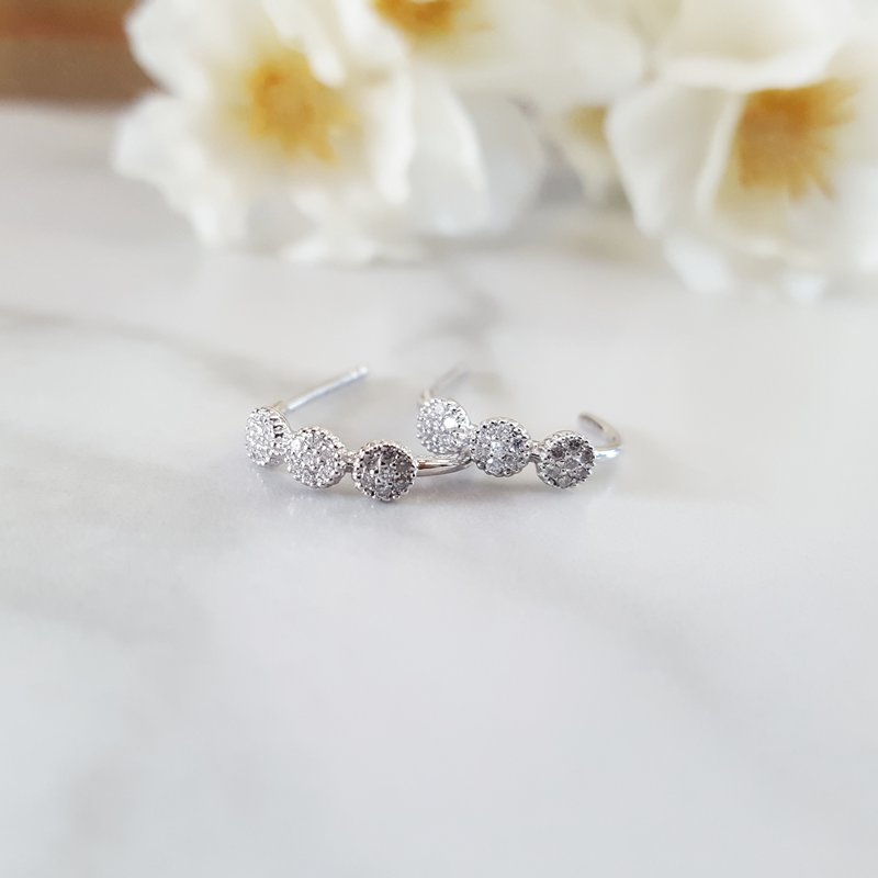 Gems One Diamond Triple Halo Cluster Earrings In 10K White Gold (1/8 Ctw) ER27897-1WD
