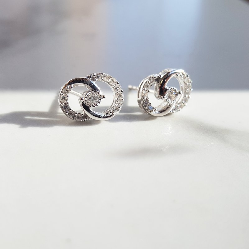 Gems One Diamond Interlocking Circle Earrings