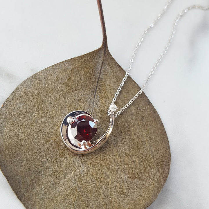 Arizona Anthill Garnet Silver Jewelry Swirling Garnet Pendant
