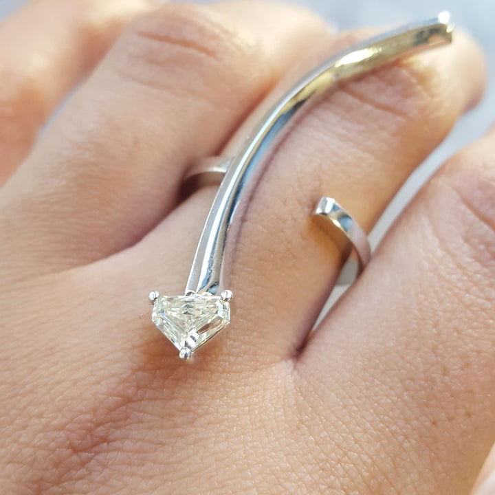 Luxury by Rene Hernandez Dramatic Geometric Curve Ring 020797
