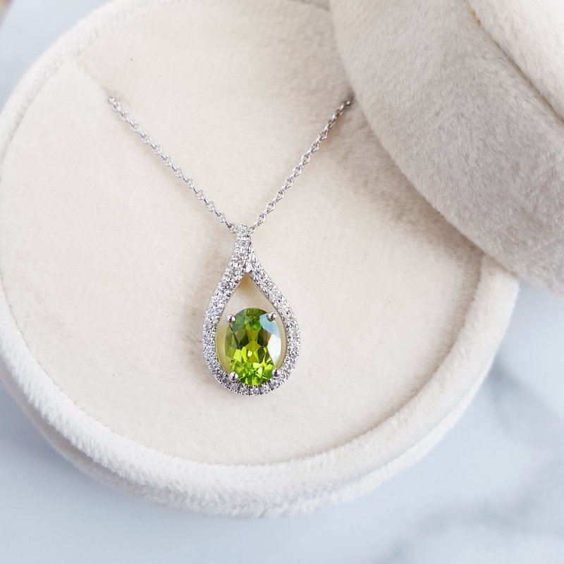 Arizona Peridot Gold Jewelry Oval Loop Pendant