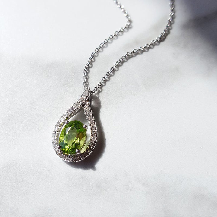 Arizona Peridot Gold Jewelry Oval Loop Pendant