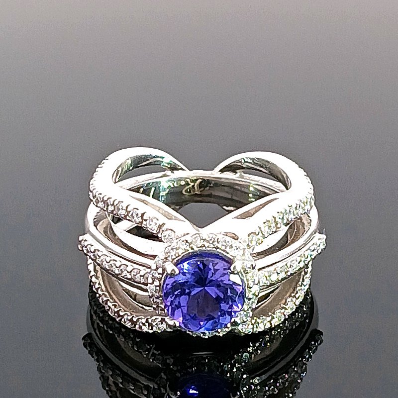 Luxury by Rene Hernandez Tanzanite Trio Shank Ring