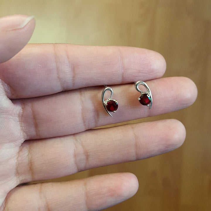 Arizona Anthill Garnet Silver Jewelry Garnet Swirl Earrings