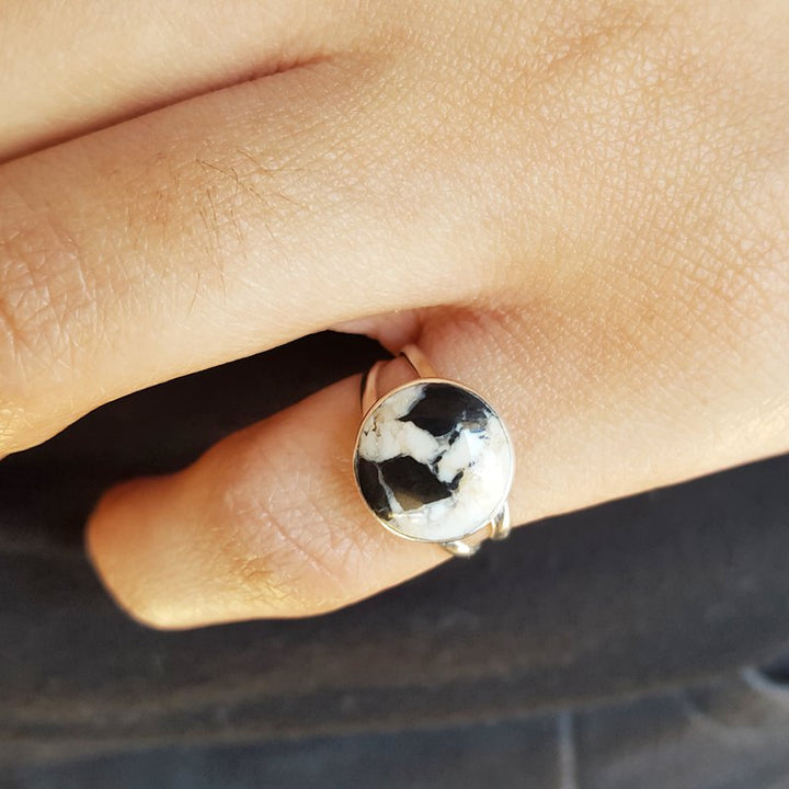 Arizona Turquoise and Inlaid Jewelry Simple White Buffalo Turquoise Ring
