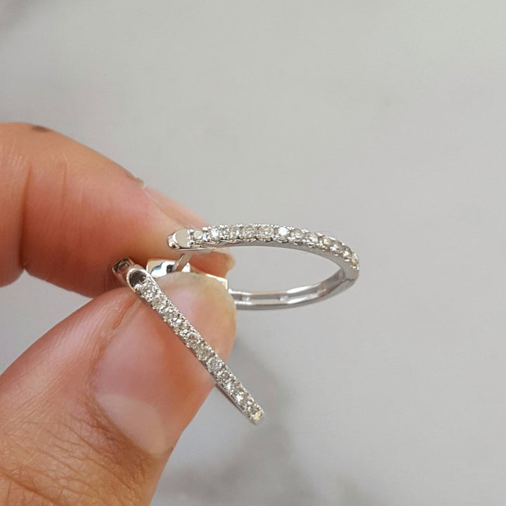 Gems One Oval Essential Hoops