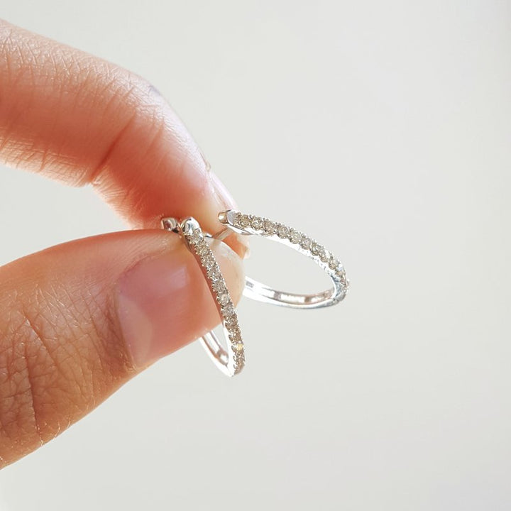 Gems One Oval Essential Hoops