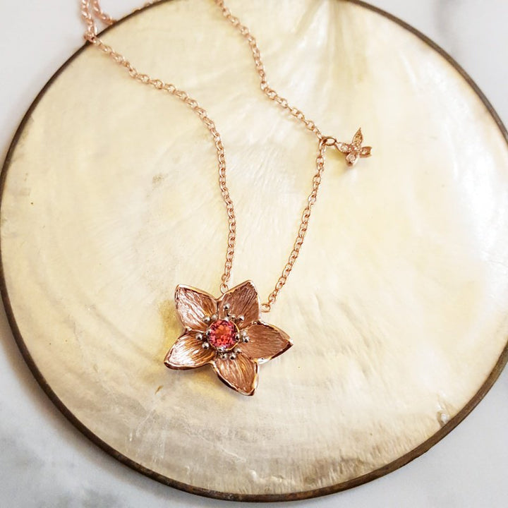 American Gem Collection Laurel in Bloom