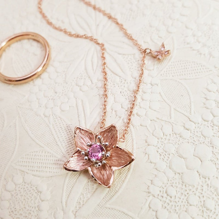 American Gem Collection Laurel in Bloom