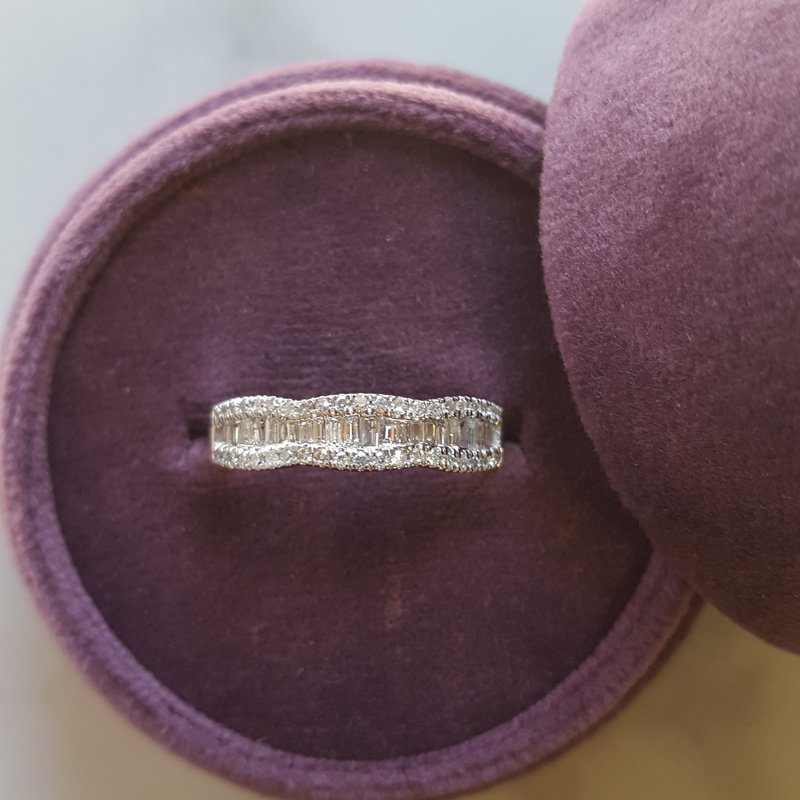 Gems One Vintage Diamond Band